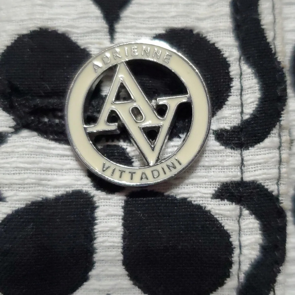 Adrienne Vittadini graphic black white front button pencil skirt euc - Picture 4 of 9